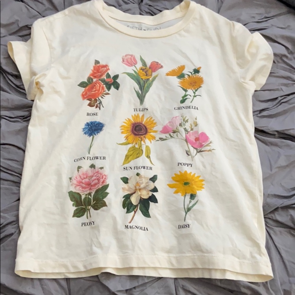 flower tee